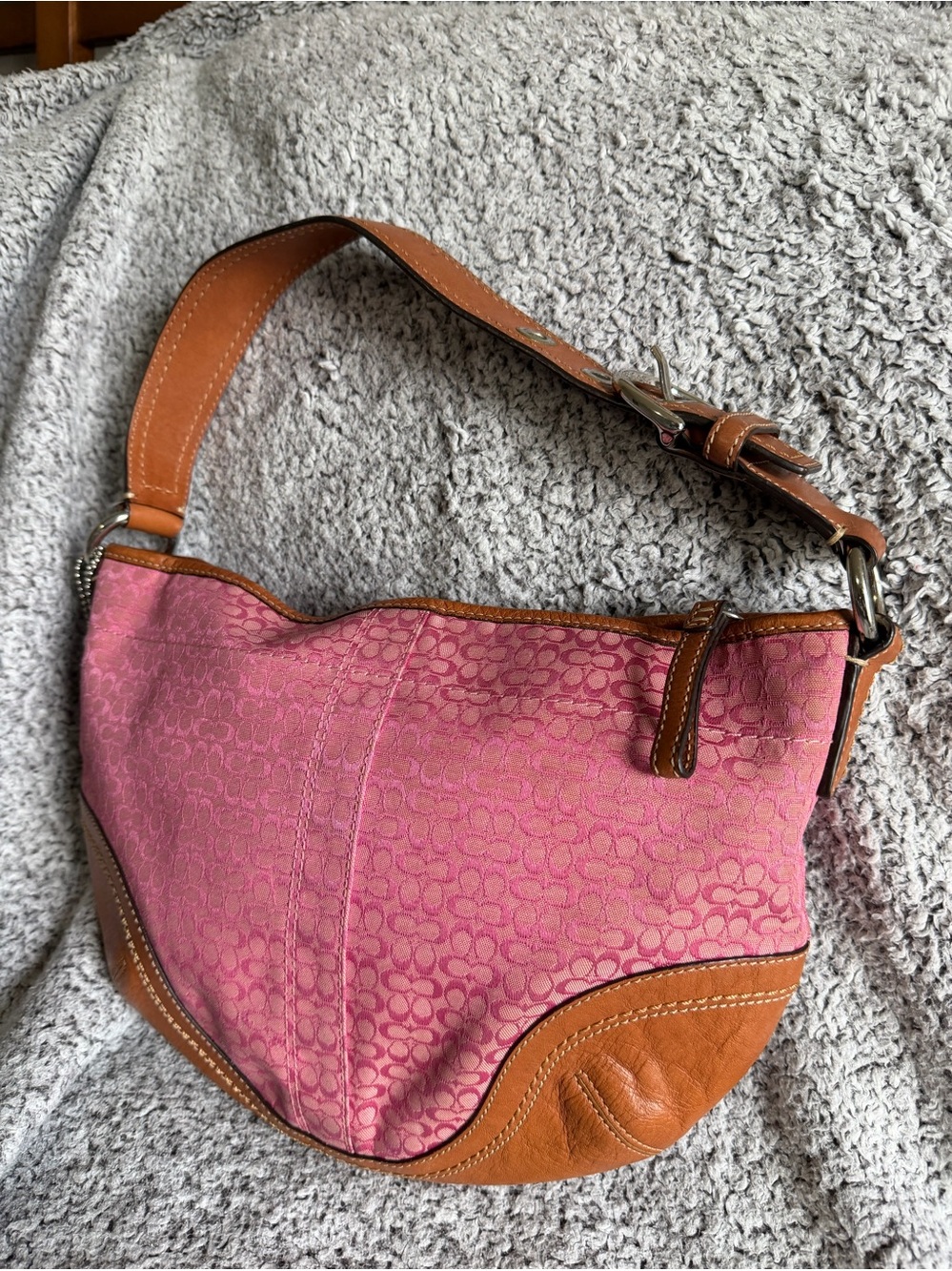 Coach Soho F10924 Pink Signature Jacquard Hobo Y2K Shoulder Bag